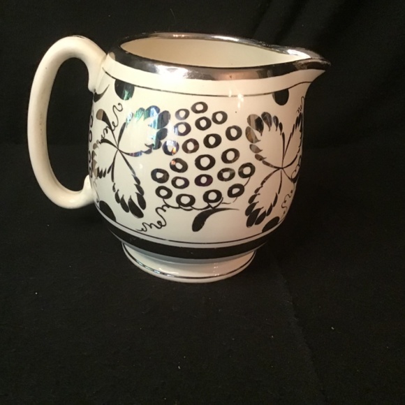 Vintage 2 piece Grays Pottery Porcelain Paint Silver & White Creamer & Server - Picture 2 of 13